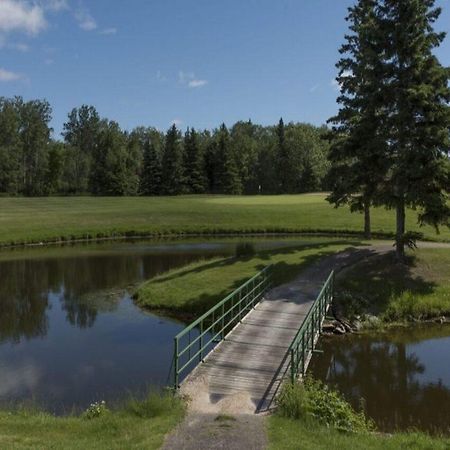 Lakeview Hecla Resort Екстериор снимка